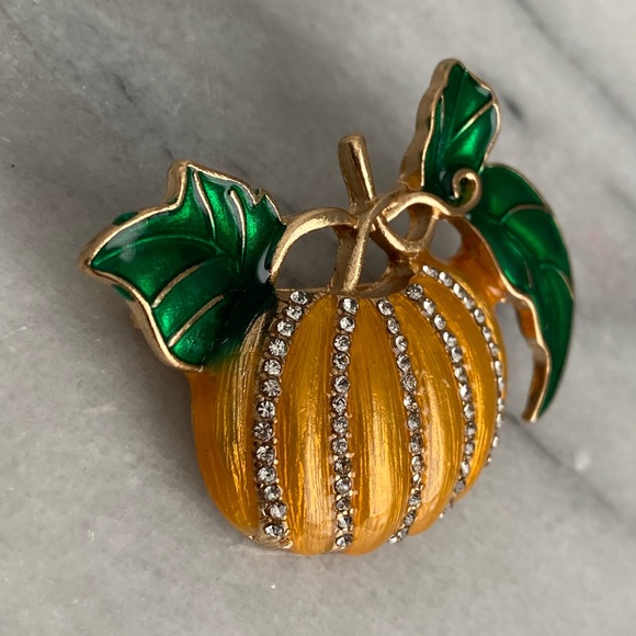 Pumpkin Brooch - Picture 2 of 4